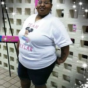 Meet your Posher, Eva